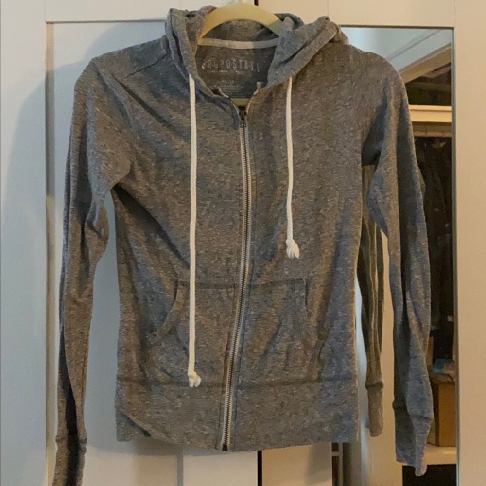 Cute fitted Aeropostale hoodie (grey)